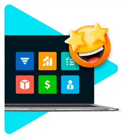 Notebook aberto nos módulos do sistema Omie