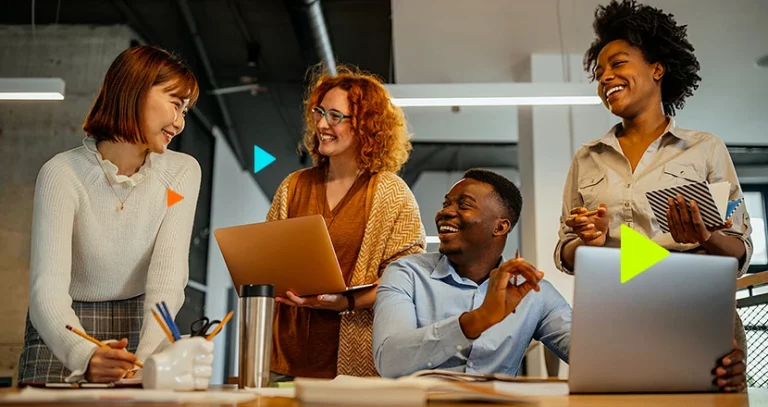 Gestão administrativa: pessoas em escritório