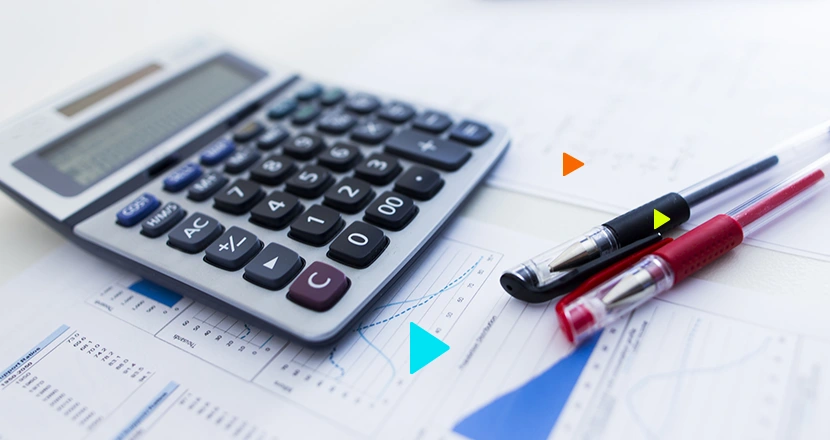 calculadora representando os novos impostos da reforma tributária