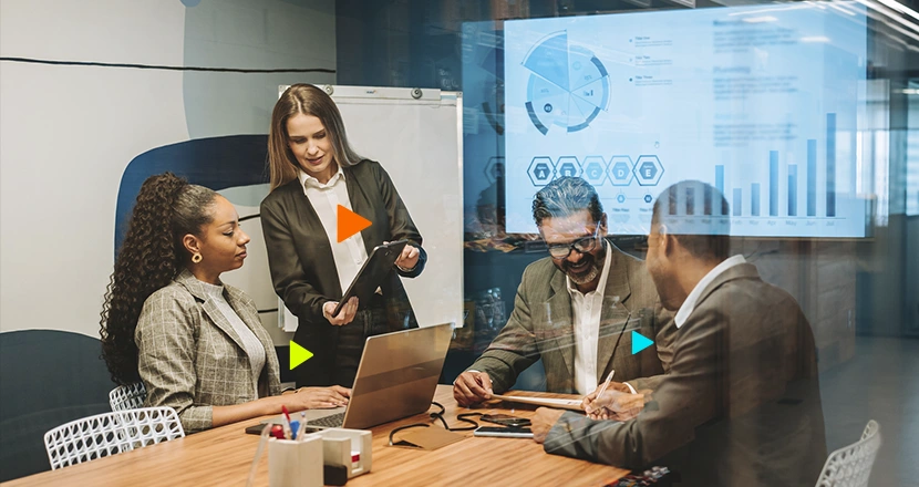 reunião para verificar o funcionamento do erp para empresas com múltiplas filiais